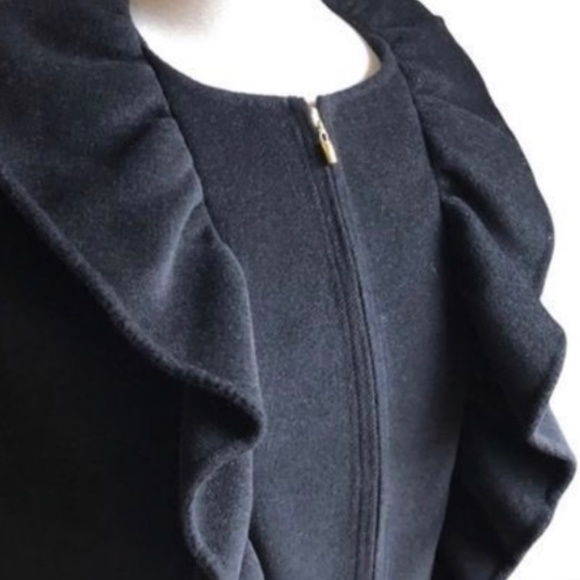 Vest - Picture 3 of 6